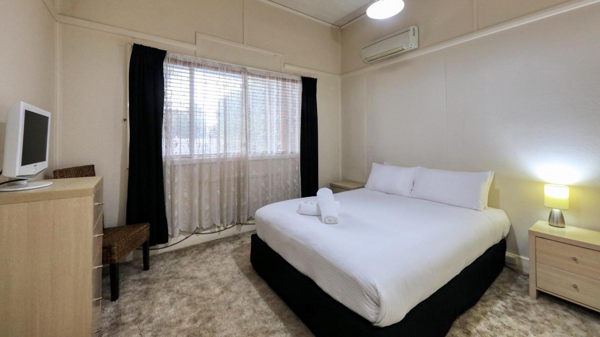 Charles Rasp Motor Inn & Cottages Broken Hill Exterior foto